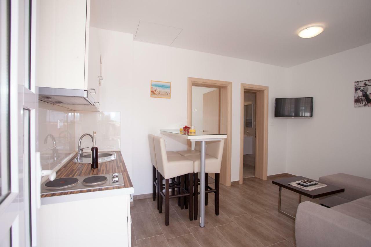 Apartments Mia Baška Voda Екстериор снимка
