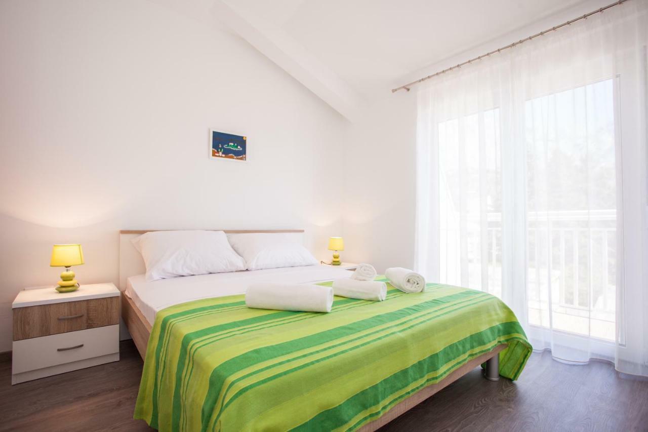 Apartments Mia Baška Voda Екстериор снимка