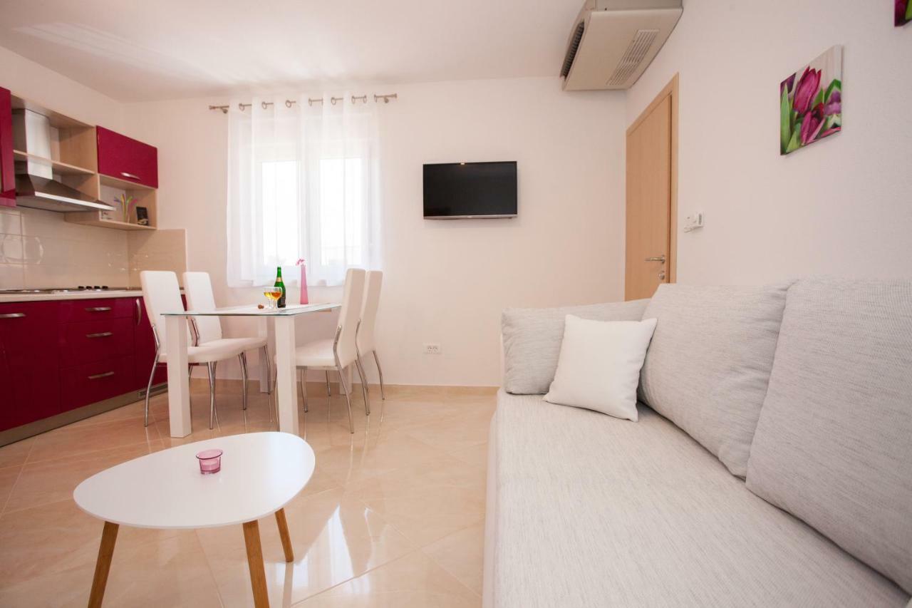 Apartments Mia Baška Voda Екстериор снимка