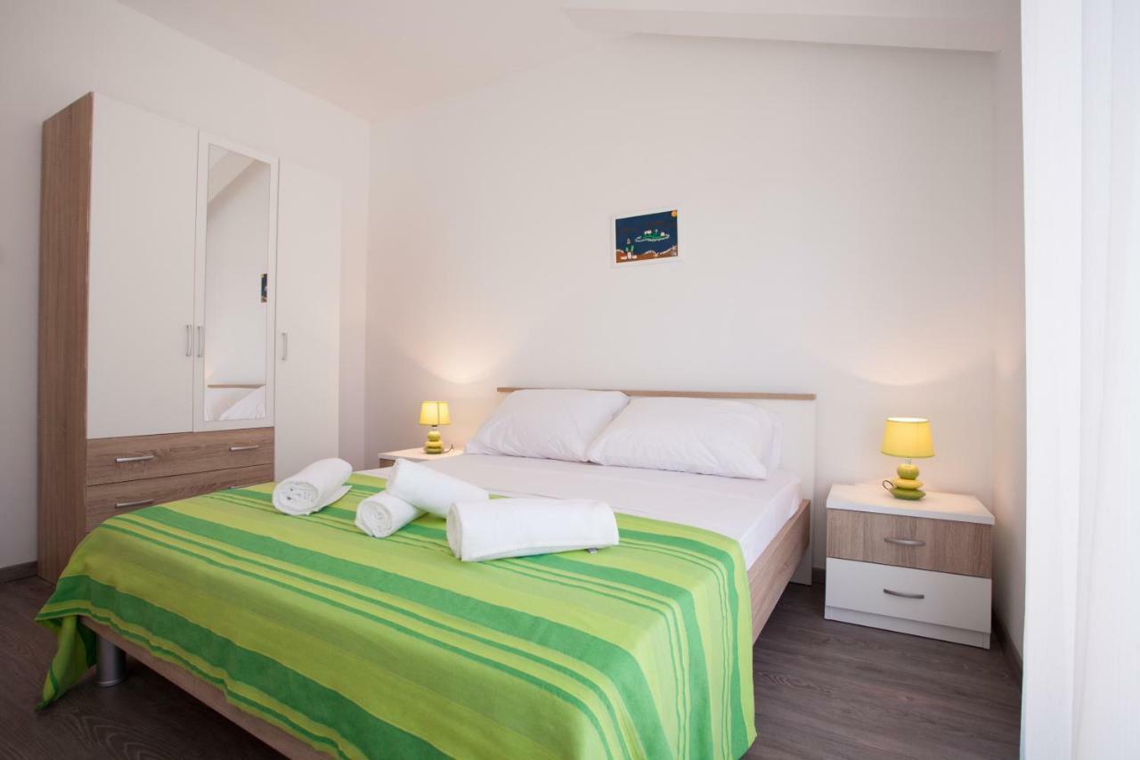 Apartments Mia Baška Voda Екстериор снимка