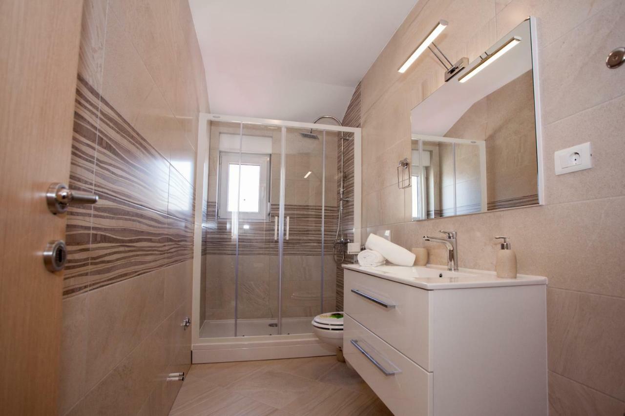 Apartments Mia Baška Voda Екстериор снимка