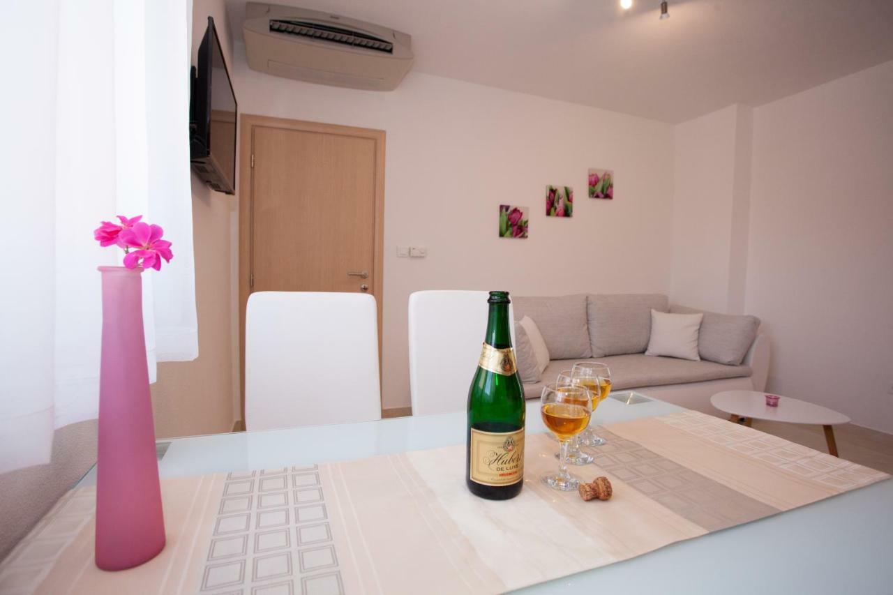 Apartments Mia Baška Voda Екстериор снимка