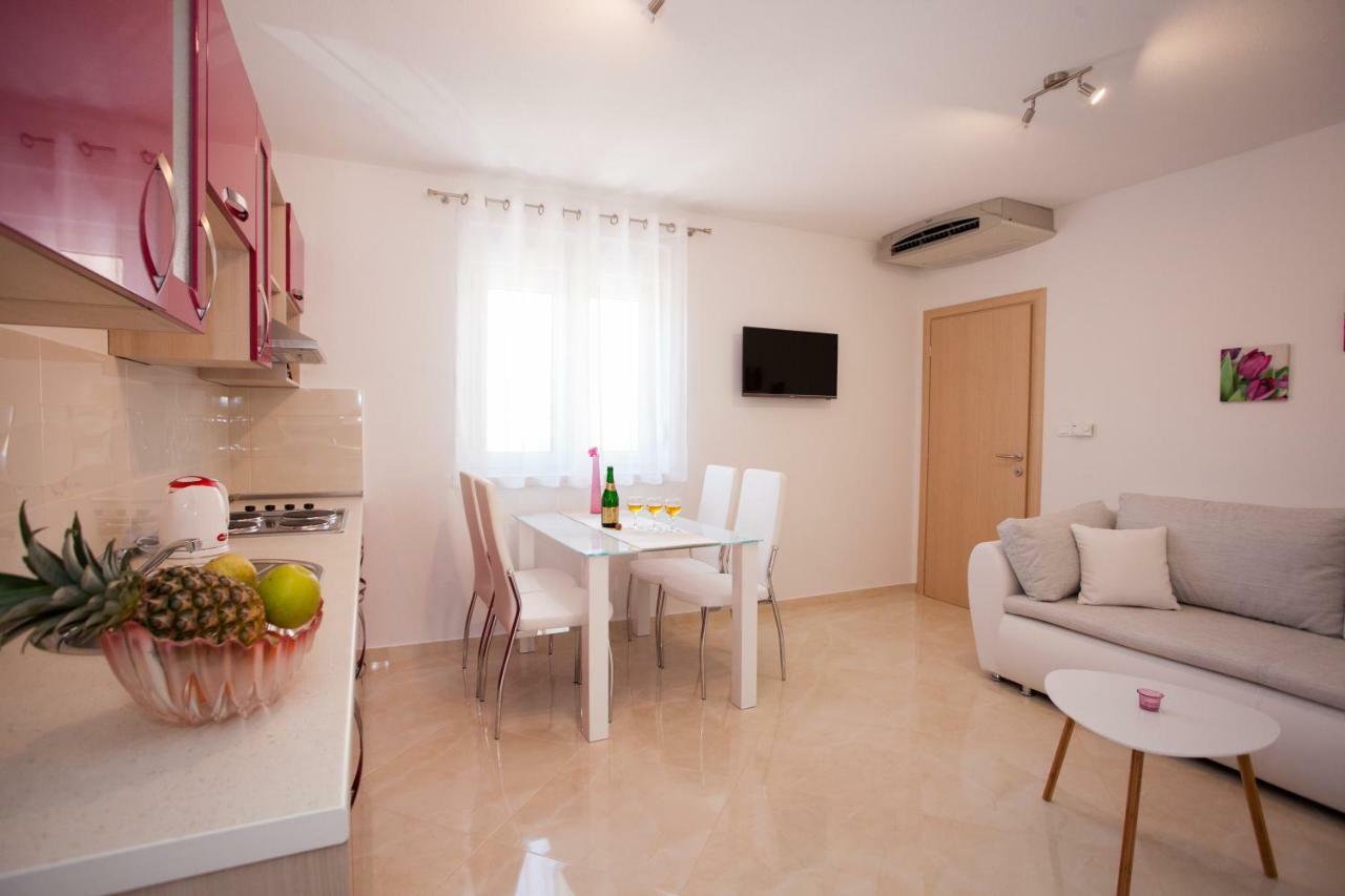 Apartments Mia Baška Voda Екстериор снимка