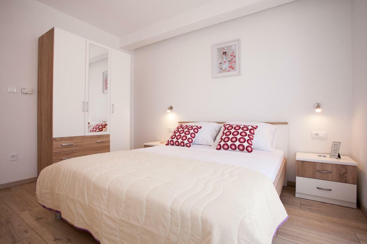 Apartments Mia Baška Voda Екстериор снимка