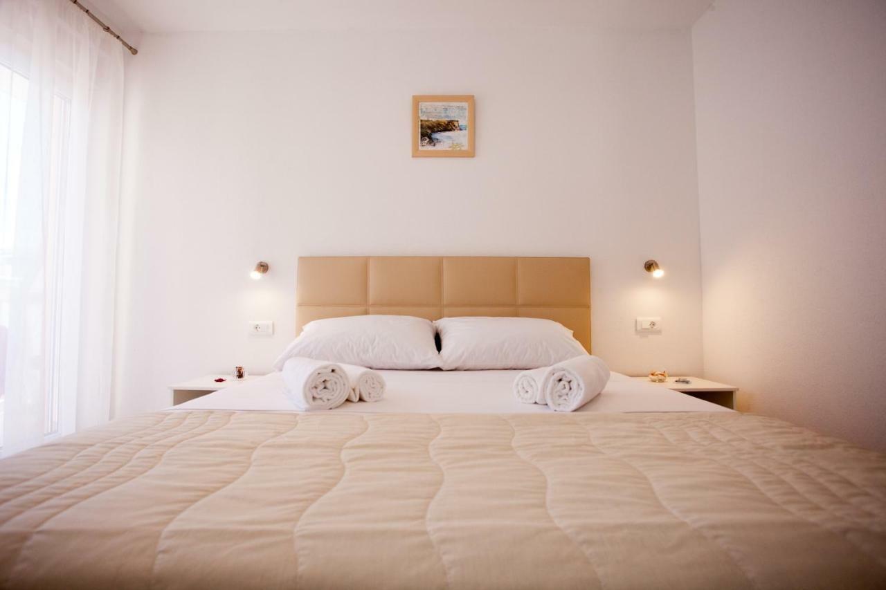 Apartments Mia Baška Voda Екстериор снимка