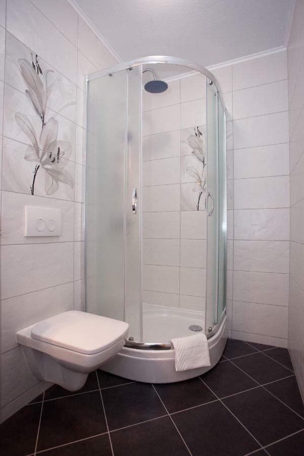 Apartments Mia Baška Voda Екстериор снимка