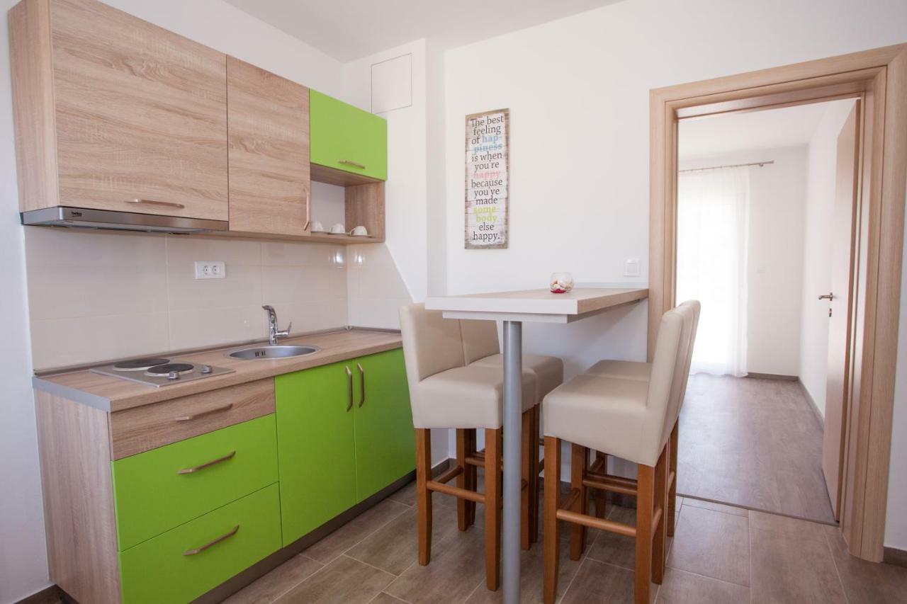Apartments Mia Baška Voda Екстериор снимка